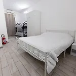 Etna & Catania Appartamento Con Terrazza Wifi E Parcheggio Gratuito Гравина-ди-Катания