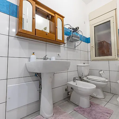 Casa Familiare Borghetto Nora 5 Appartement Gravina di Catania