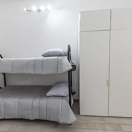 Appartement Casa Familiare Borghetto Nora 5 *