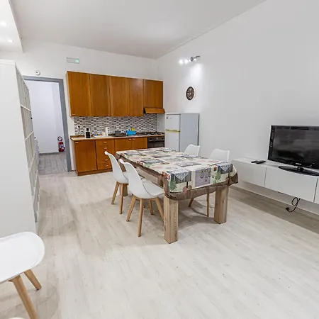 Appartamento Borghetto Nora 5 *